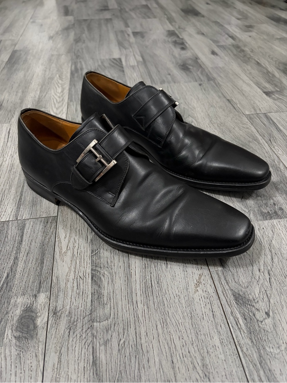 Magnanni Black Leather Single Monk Strap Dress Shoes